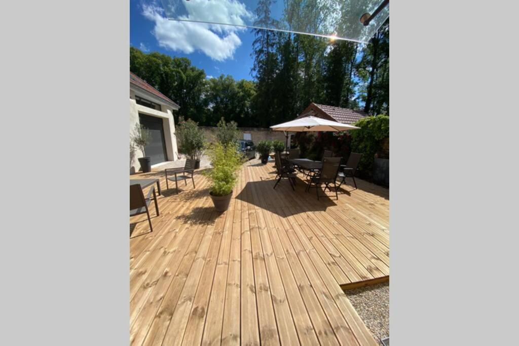 Les Dependances Villa Courtivron Bagian luar foto