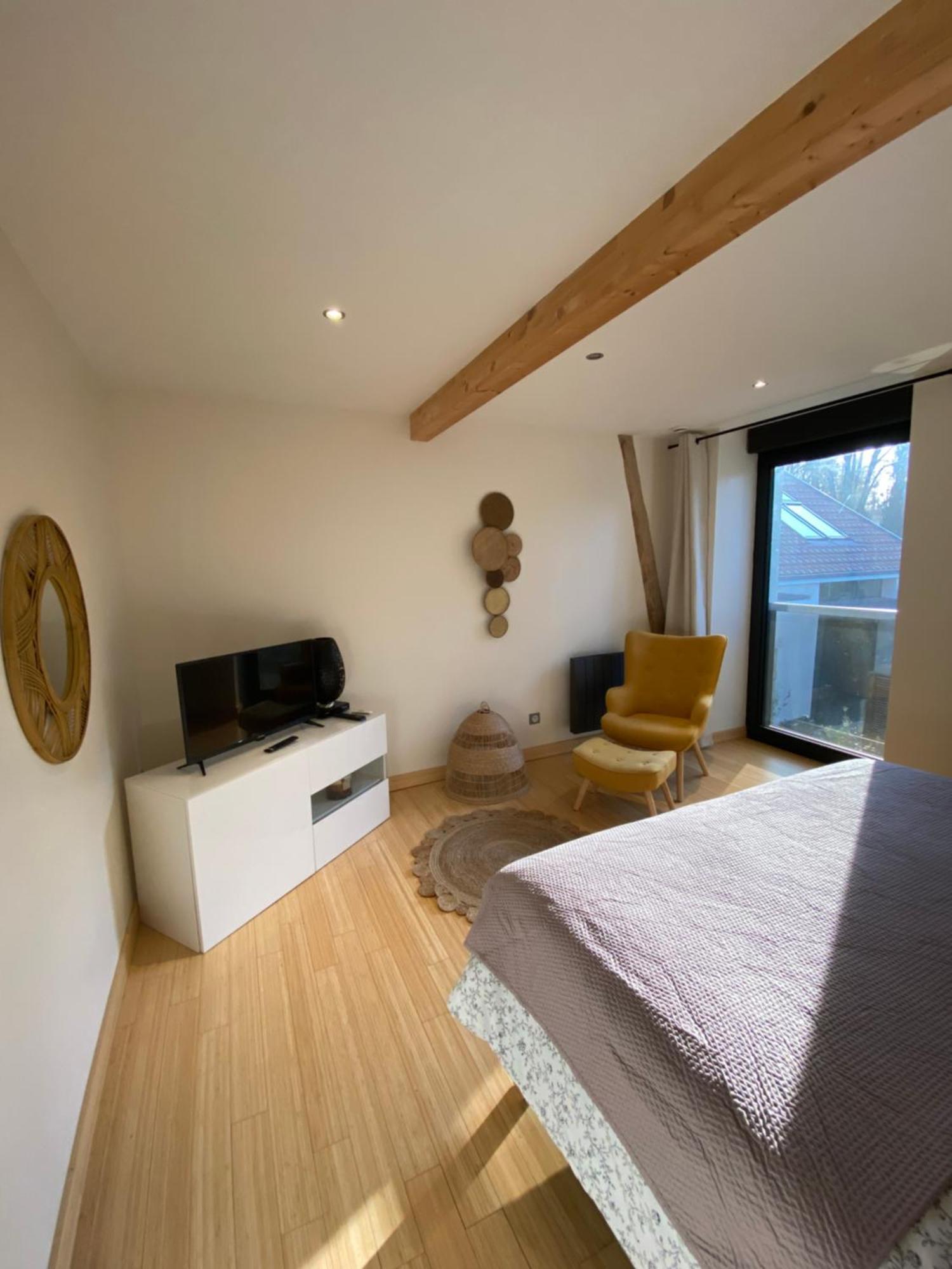 Les Dependances Villa Courtivron Bagian luar foto